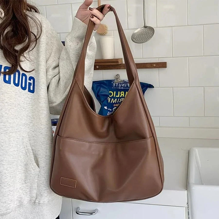 Erin | Akari Hobo Bag
