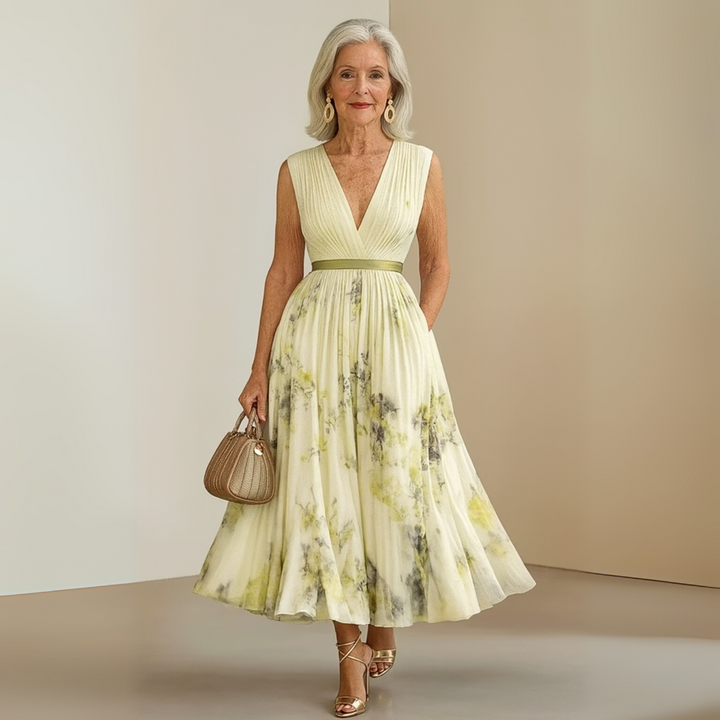 Mariana | Pleated Sleeveless Maxi