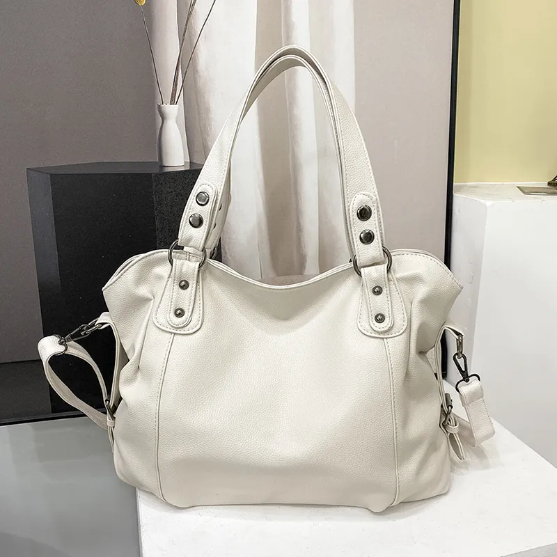 Demi | Large soft leather bag